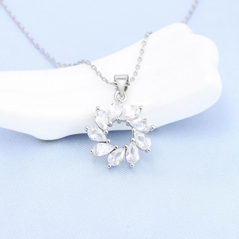 925 Silver Necklace For Women Round Pendent Sparkling Pave CZ Necklace Fashion Anniversary Birthday Jewelry Gifts N755