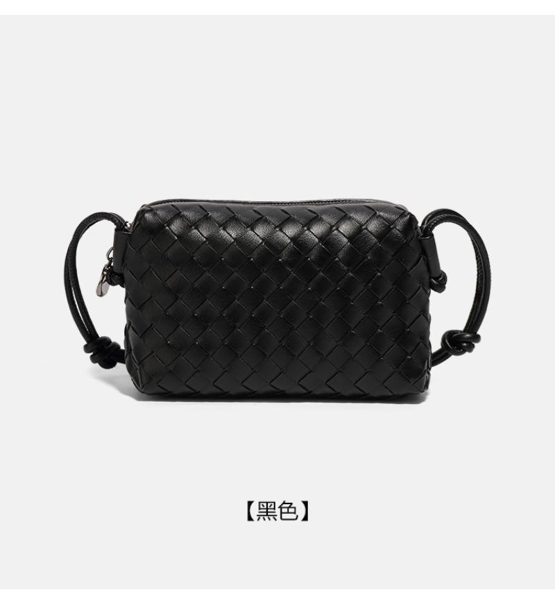 Solid Color Woven Single Shoulder Bag Fashionable and Trendy Small Square Bag Compact and Large Capacity Diagonal Cross Women's Bag