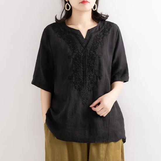 Women Tops V-Neck Short Sleeve Embroidery Flower Pattern Pullover Tops Solid Color Loose Fit Casual T-shirt Daily Wear