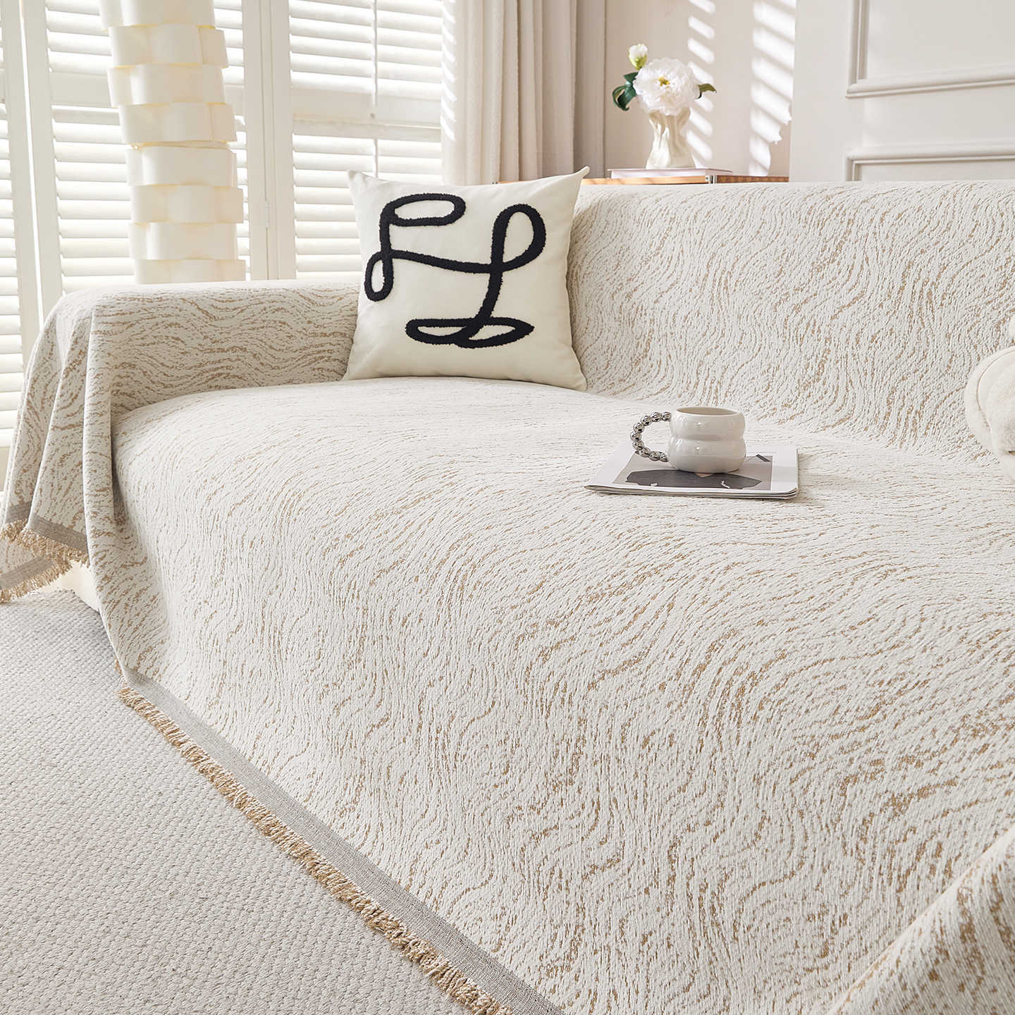 Thick Full Coverage Sofa Cover Cream Style Modern Simple Slipcouch Protector 180*130cm [single seat without armrests]