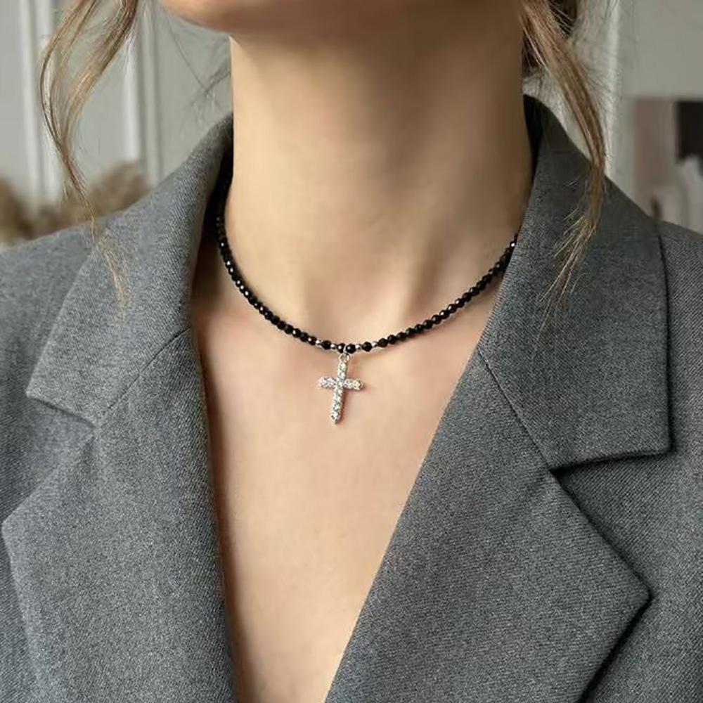 Retro Beaded Cross Pendant Necklace for Women Elegant Turquoise Beads Chain Choker Neck Statement Party Vintage Jewelry Gift