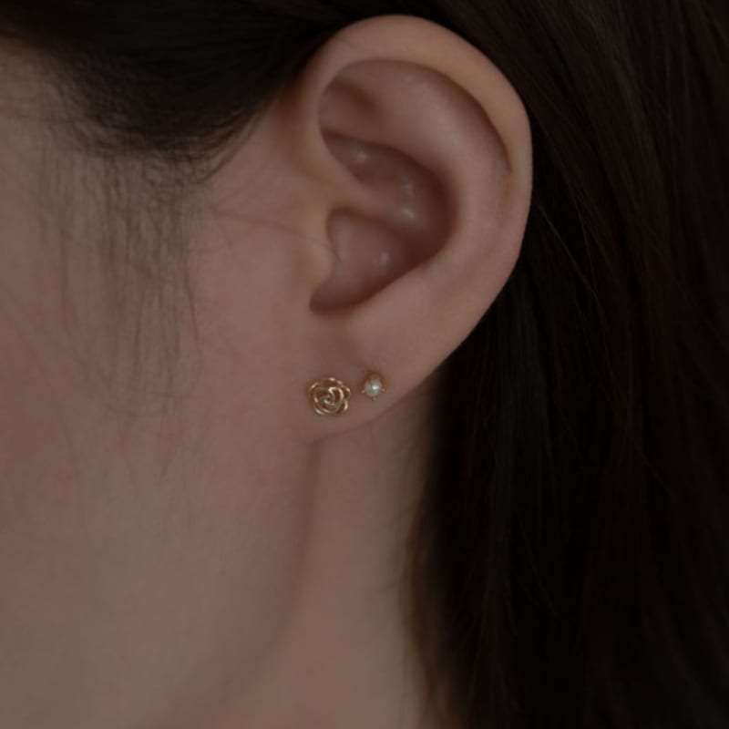 Youngglow 14k Pearl Barbell Piercing