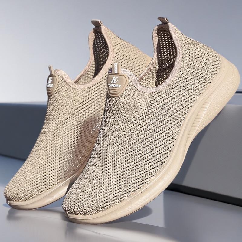 Leichte, atmungsaktive Slip-On-Schuhe aus Mesh für Männer, für mittleres und älteres Alter, modisch und lässig.