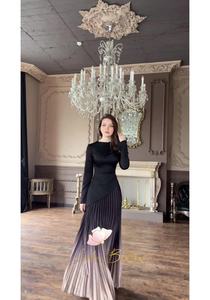 2024 Autumn Gradient Tie-dye Slimming Pleated Long Dress for Women