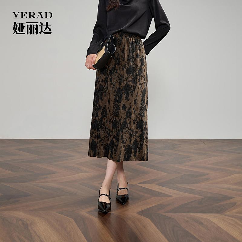 Amber flowing light dress casual retro printed velvet half skirt women's skirt straight tube skirt