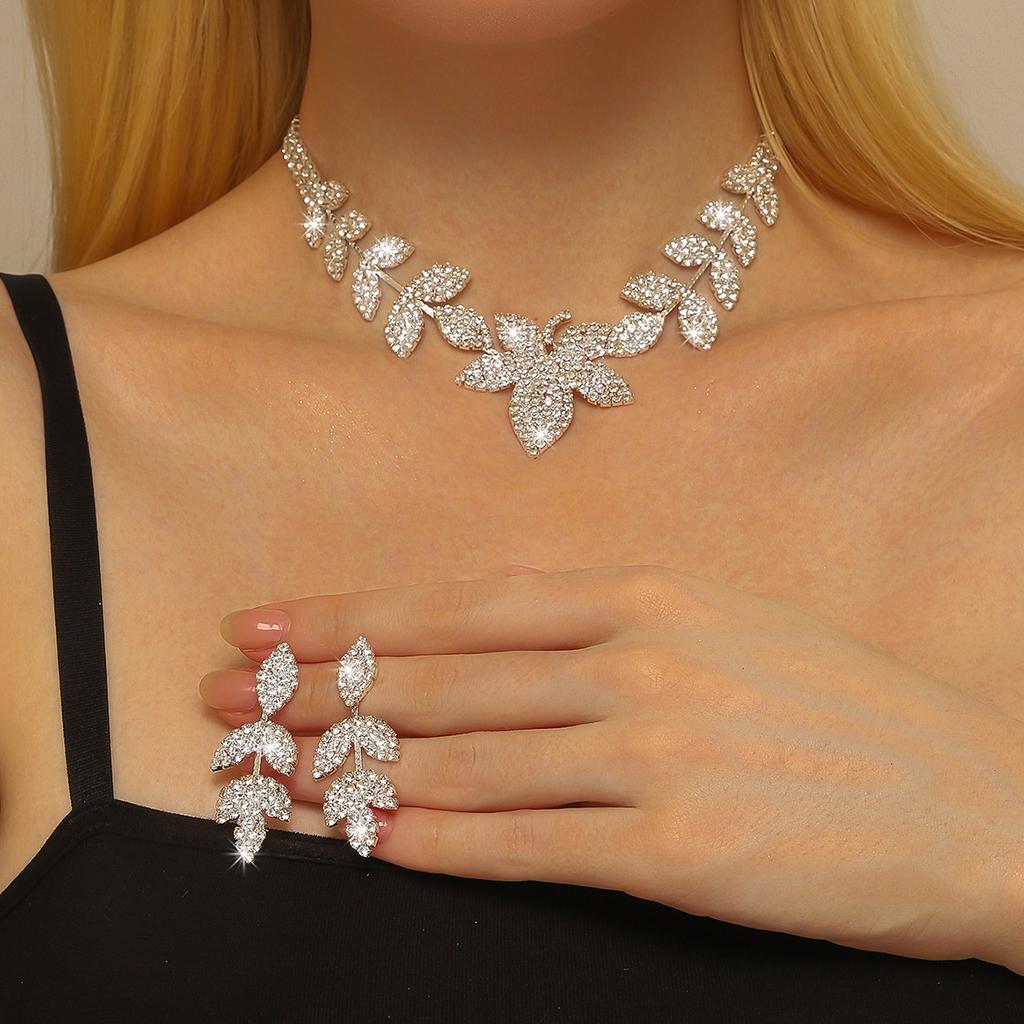 Delicate Claw Chain Leaf Necklace Earrings Set Two-Piece Full Diamond Clavicle Chain Dinner Dress Accessories