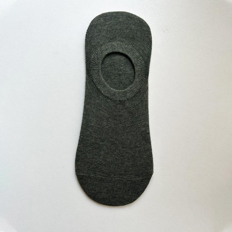 Men Summer All Kinds of Casual Solid Color Light Mouth Low Top Non Slip Silicone Invisible Boat Socks