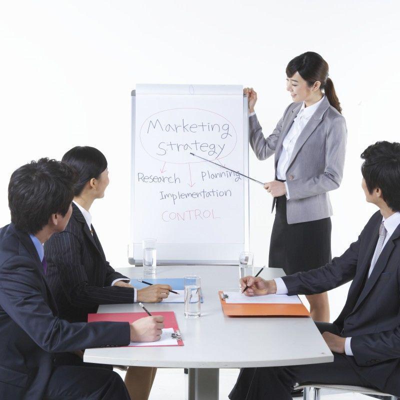 Foi de tablă albă groase, mari, de unică folosință, pentru prezentări și instruire