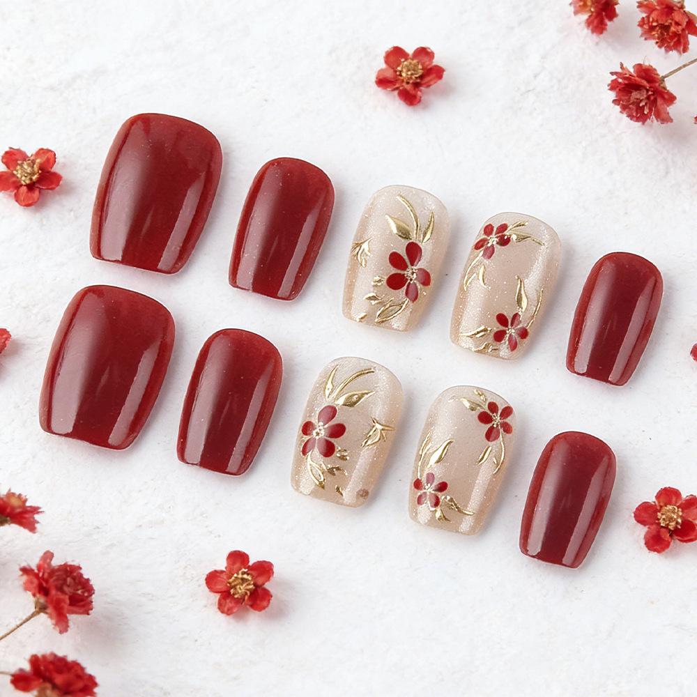 Elegant 3D Cat Eye Embossed Red Flower Nails - 30 Detachable Pieces