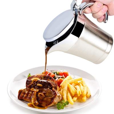 1 ks nerezová ocelová láhev na omáčku, ocet, termální steak, omáčník, nádoba na tekutinu, víko, olej, džbán 450/750ml, jídelní stůl, servírovací džbán