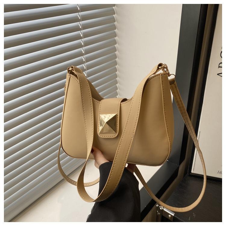 

One-shoulder small bag women s 2025 spring and summer new Korean version of foreign butterfly one-shoulder messenger bag casual temperament women s b хаки