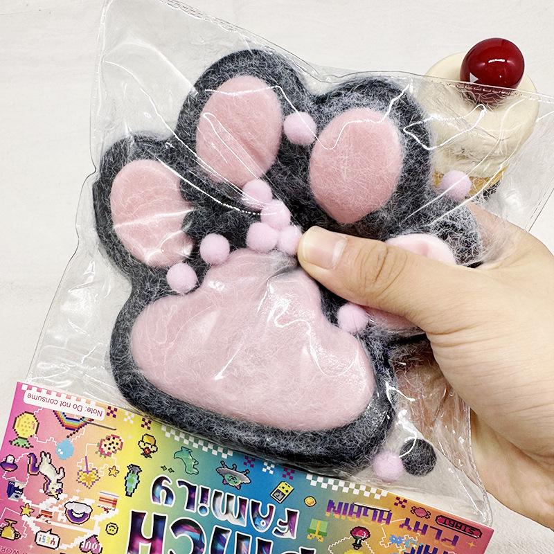 Jumbo Cat Claw Squishy: Stress-Relief Silicone Toy with Slow Rebound
