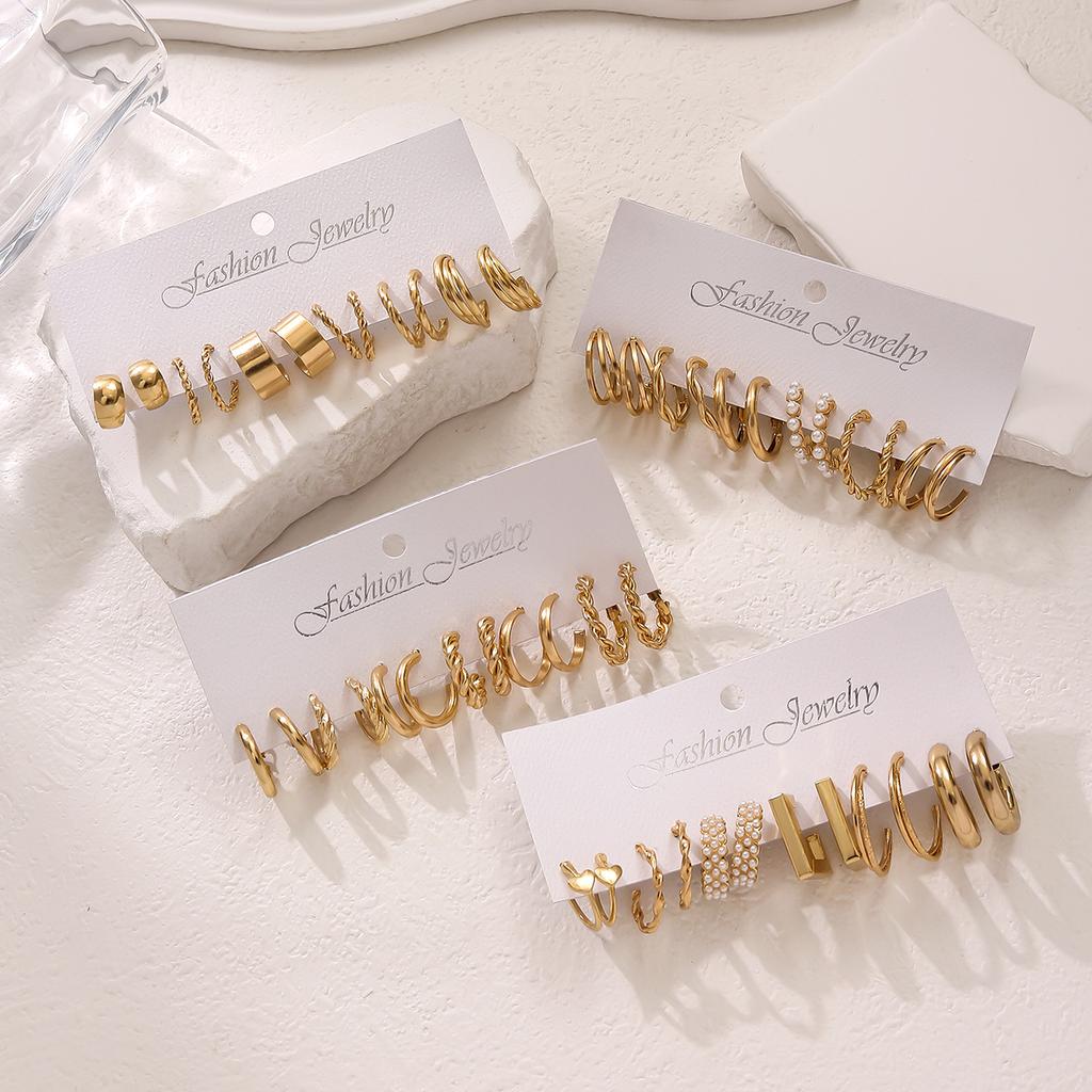 Set di orecchini color oro da 48 pezzi per donna, orecchini a cerchio con perle geometriche, orecchini a lobo alla moda, gioielli impilabili in lega per feste
