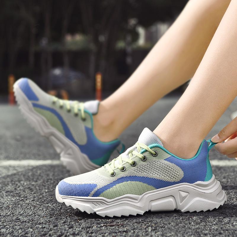 2025 spring and autumn middle school students lightweight breathable fly-woven casual shoes women's shoes running shoes women's travel shoes sports 