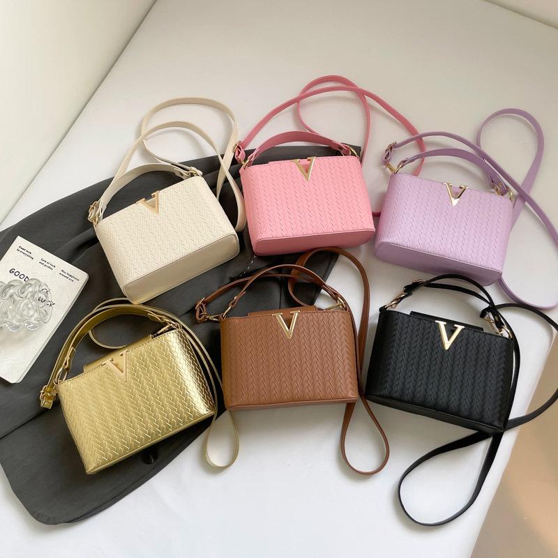 2025 Trendy Women's Square Shoulder Crossbody Bag - Stylish, Simple, and Casual Design