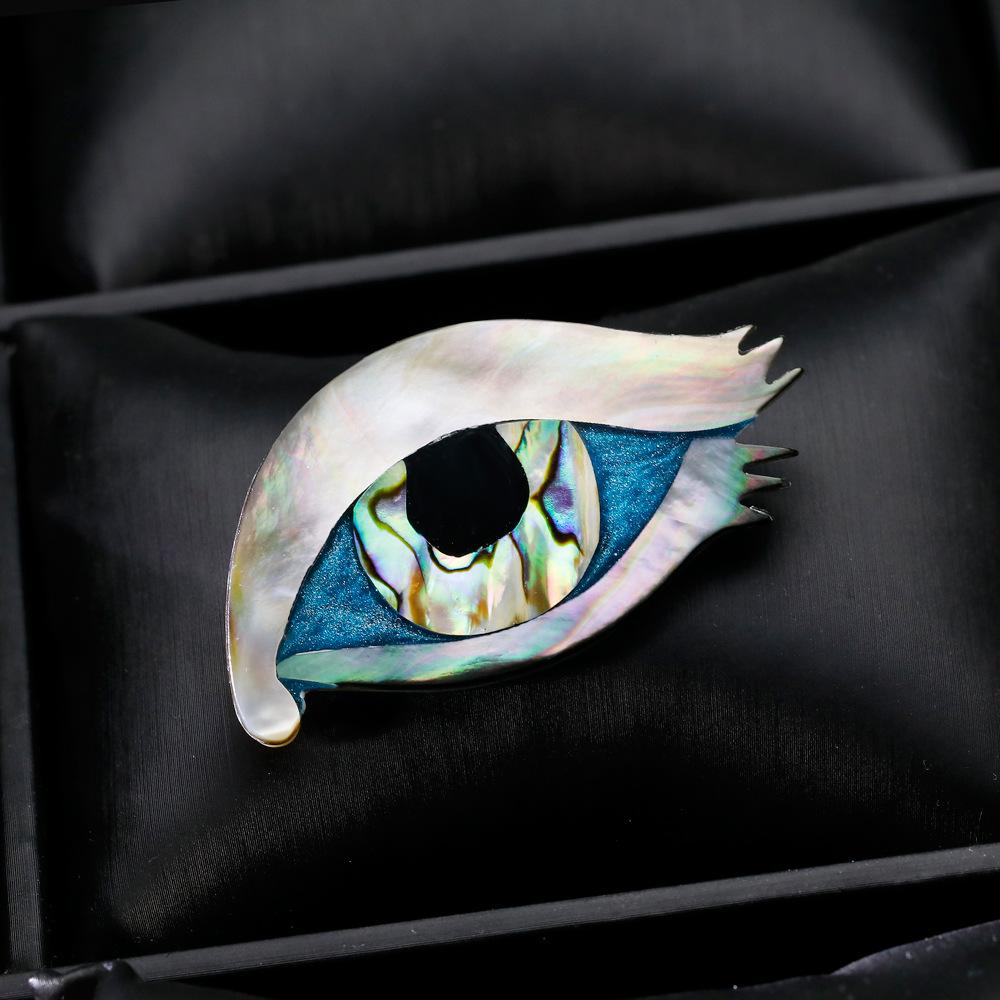 Blucome Fashion High-end Eye Brooch Personality Wild Abalone Shell Women Pin