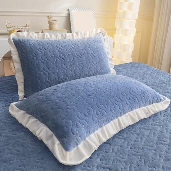 Velvet Pillowcase Autumn Winter Pillow Cover with Pleated Edge Skin-friendly Pillow