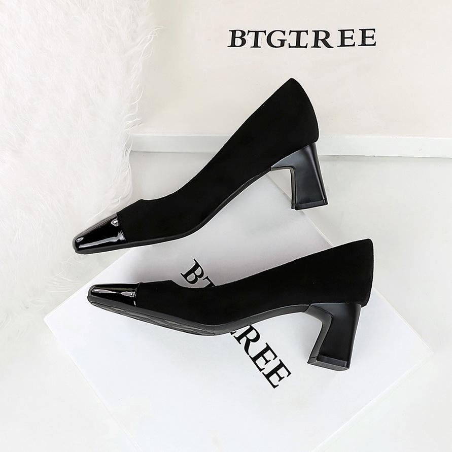 Damen-Schuhe aus Wildleder mit flacher Öffnung, Farbblockierung, quadratische Zehenpartie, dicker Absatz, mittlerer Absatz, modisches Leopardenmuster, Einzelschuh für Damen