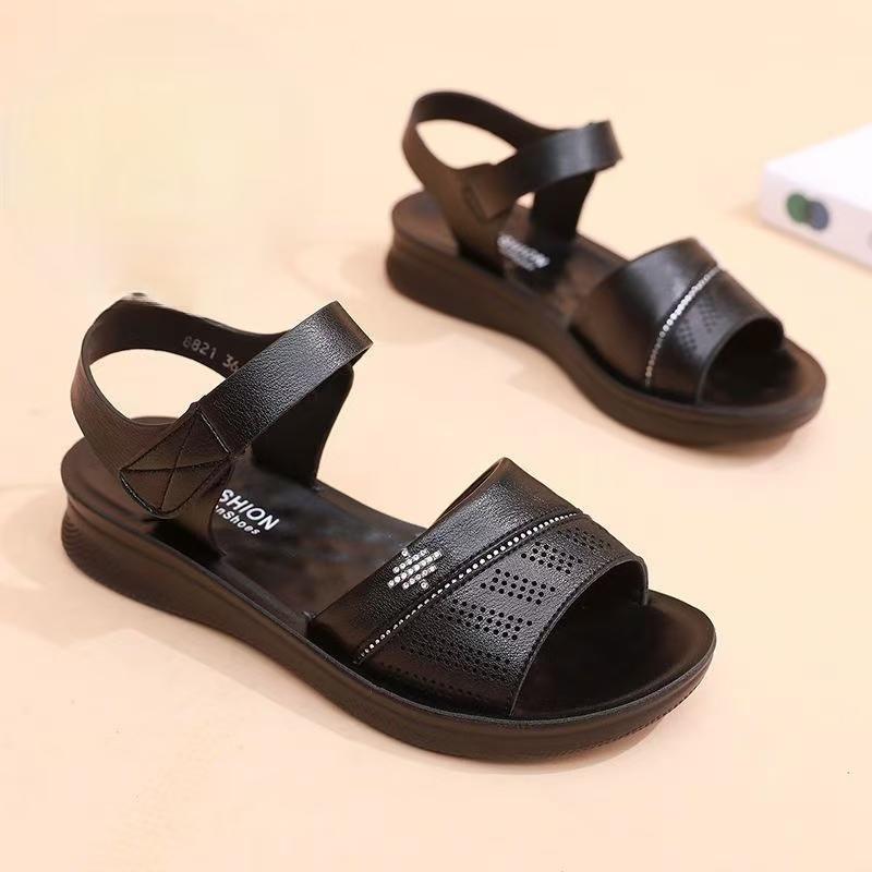 

Real Leather Flat Sole Middle Aged And Elderly Sandals Women Summer New Thick Sole Non slip One Word Velcro Casual Sandals 35 чорний