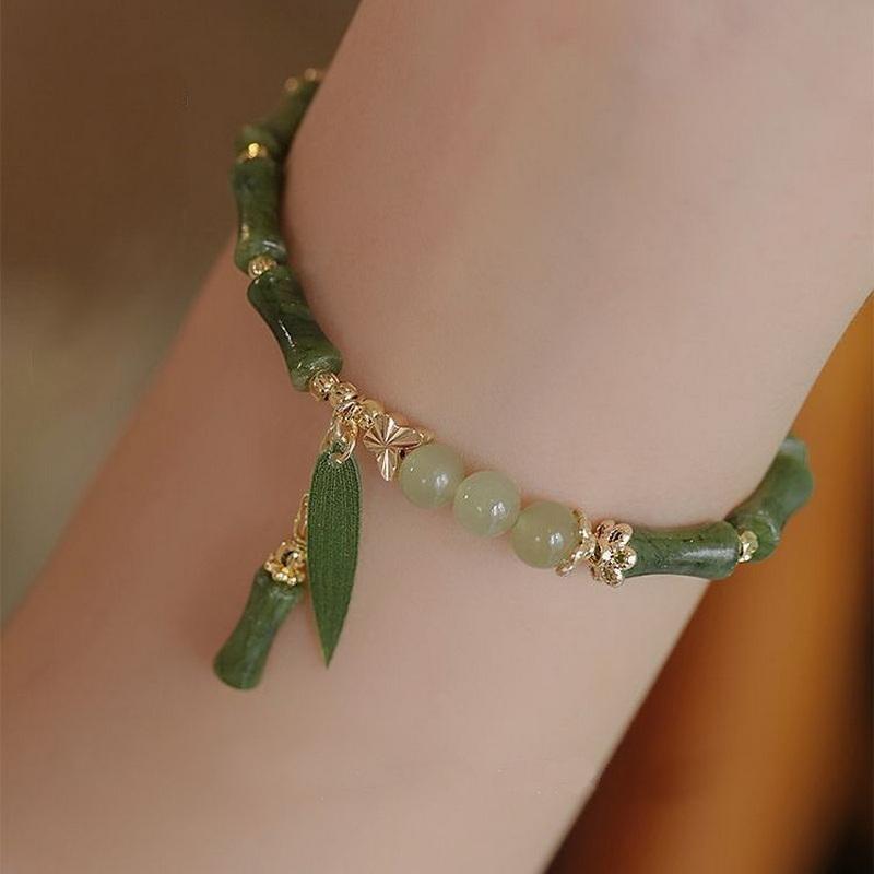 Handmade Green Bamboo Joint Beaded Bracelet With Leaf Tassel And Flower Charm For Women Party Jewelry Gift
