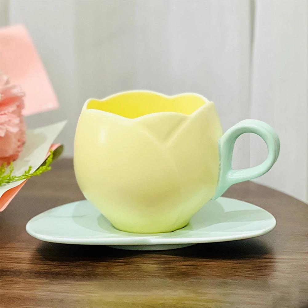 Lovely Tulip Drinking Cup with Saucer Ceramic Tulip Shaped Teacup Creative Vintage Mug Home Afternoon Tea Cappuccino Tableware