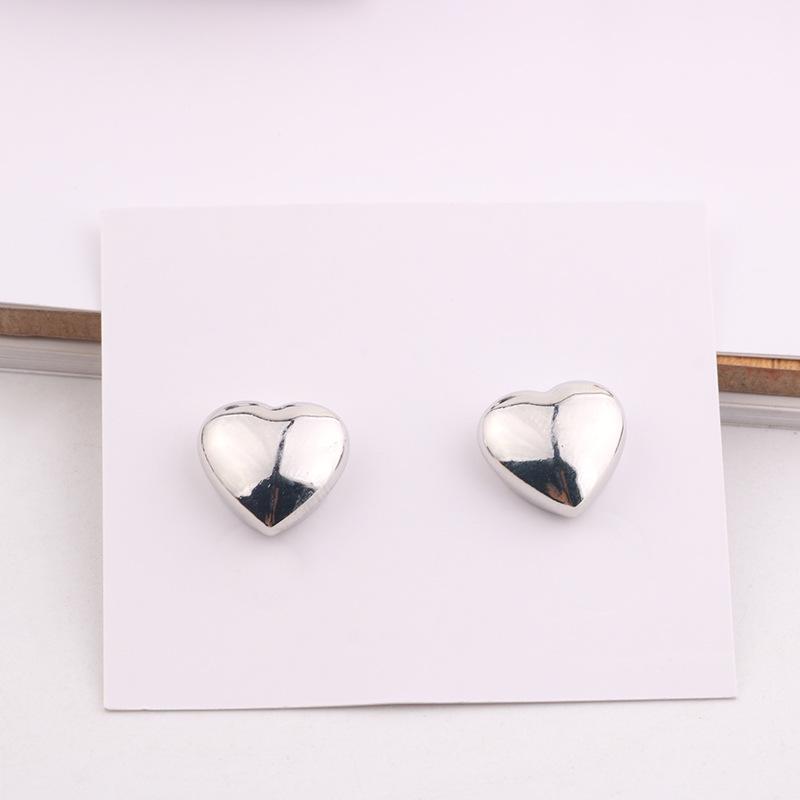 Hui Hijab Scarf Heart-Shaped Magnetic Collar Clip