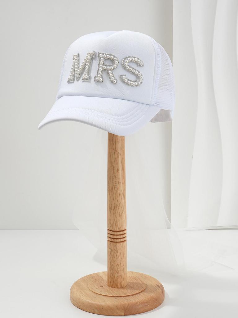 Unisex Casual Hat with Pearl Letters, Mesh & Bridal Veil for a Chic Engagement Party