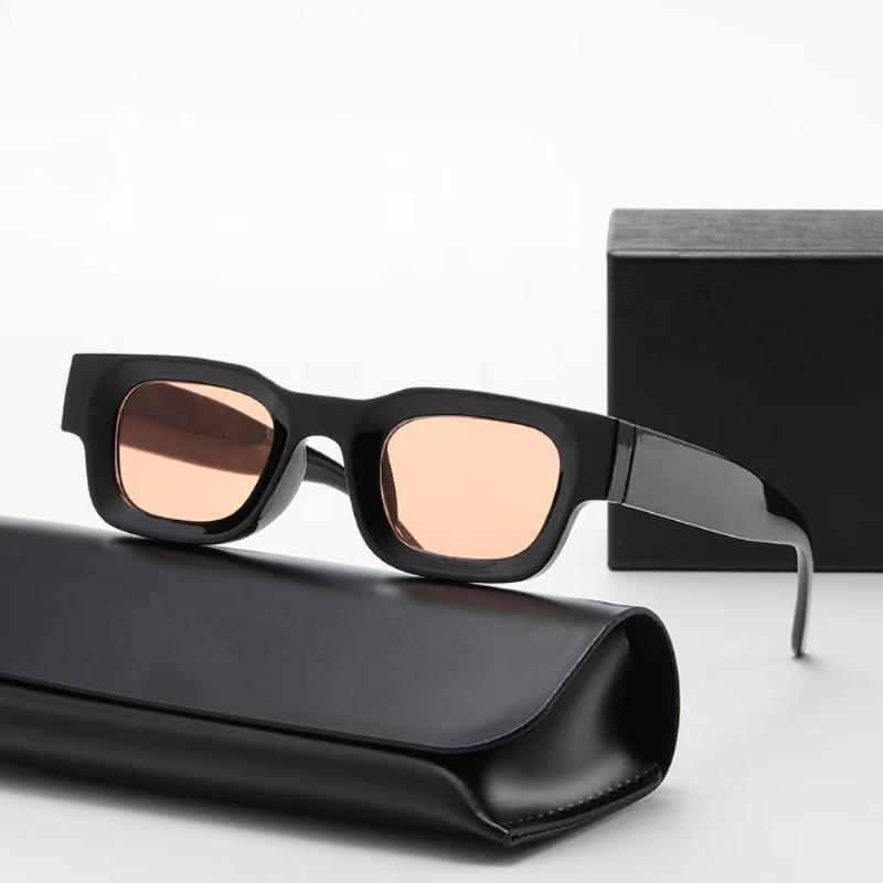 

New Small Square Polarized Sunglasses Women Fashion Brand Rectangle Sun Glasses Men Vintage Punk Eyewear UV400 Oculos De Sol A pair of glasses