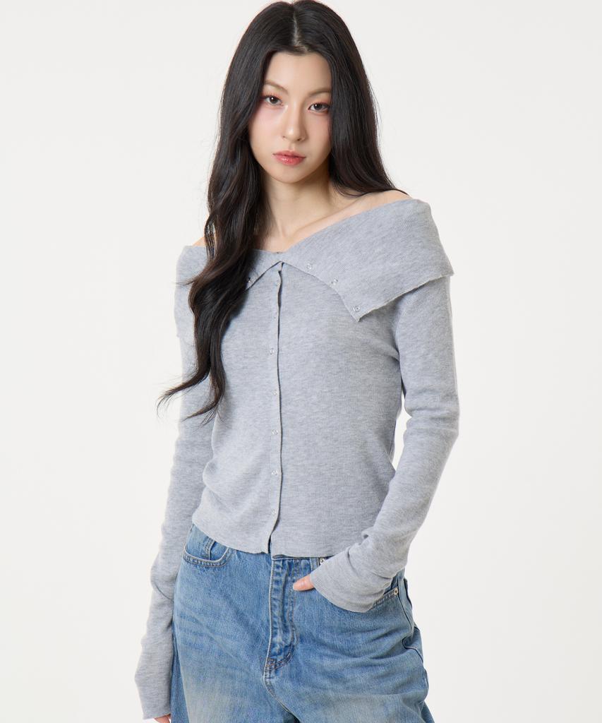 UNKNOWN PLANET Ring Snap Off-Shoulder Long Sleeve Knit Top Gray