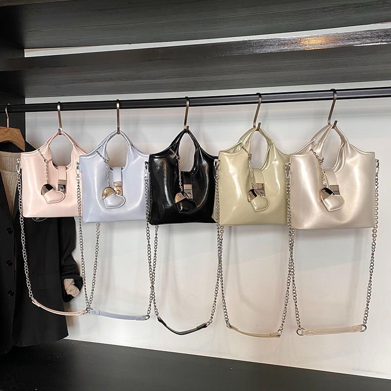 

2025 Women s Retro Versatile High-Quality Large Capacity Single Shoulder Crossbody Handbag