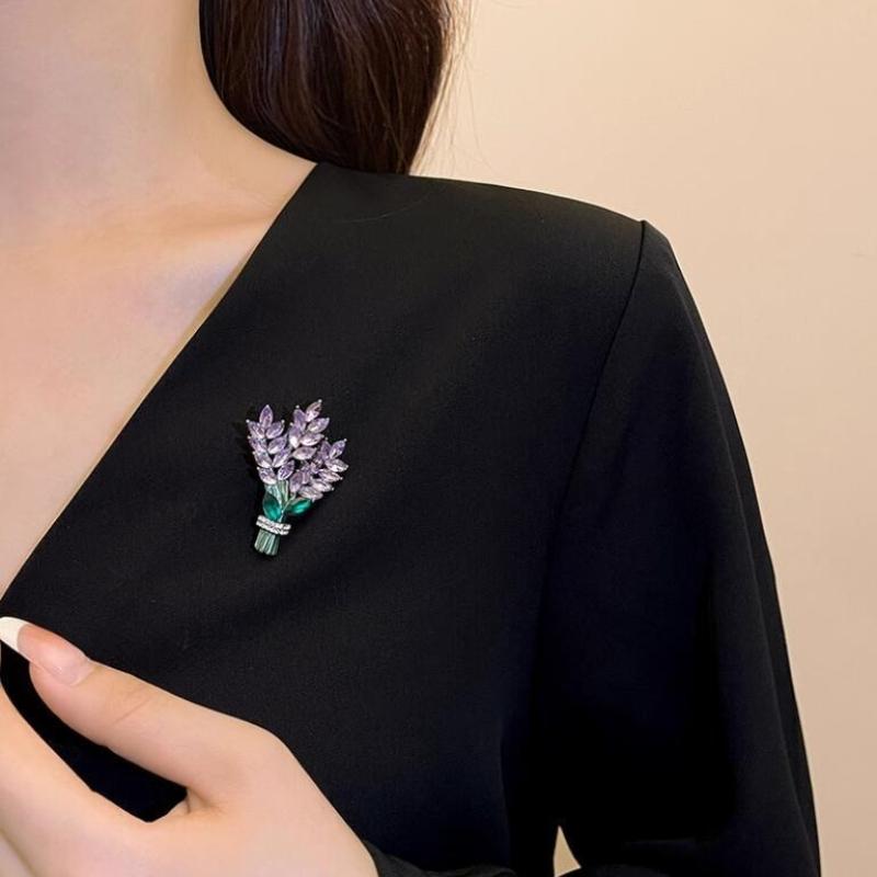 Exquisite Purple Lavender Brooch Women's Brooches Crystal Rhinestone Bouquet Pins Clothing Coat Jewelry Gift