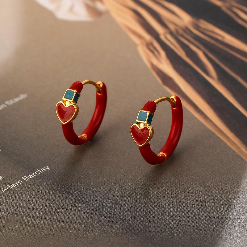 

Красочные серьги-сердечки с капельной эмалью: Элегантные Простые Универсальные Клипсы для Ушей