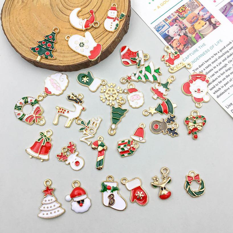 1 Set Christmas Style Small Pendant Christmas Earrings Pendant Diy Jewelry Accessories Santa Claus Snowman Bell Pendant Necklace
