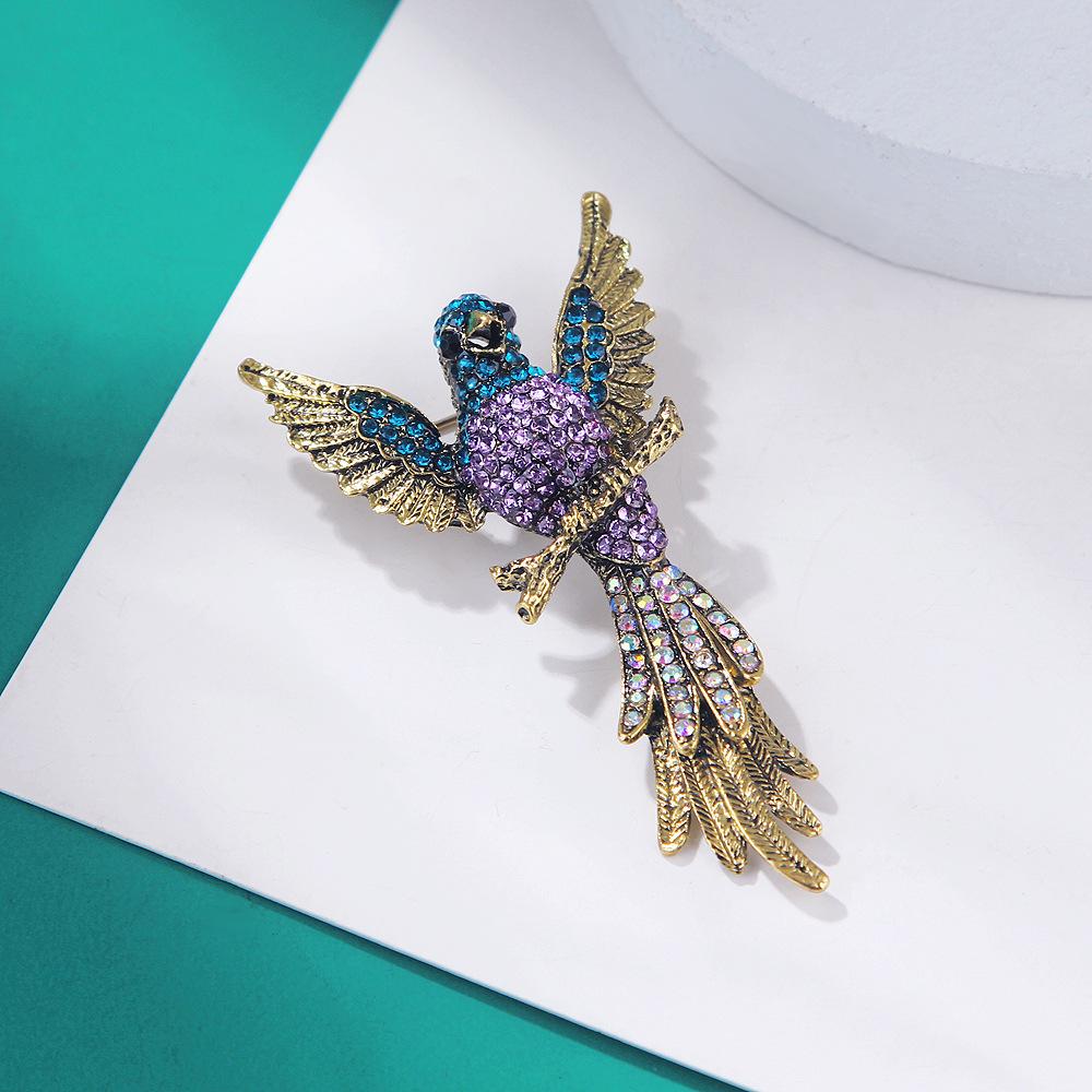 Exquisite Full Crystal Luxury Hummingbird Brooches Badges for Women Men High-end Classic Animal Pins Buckles