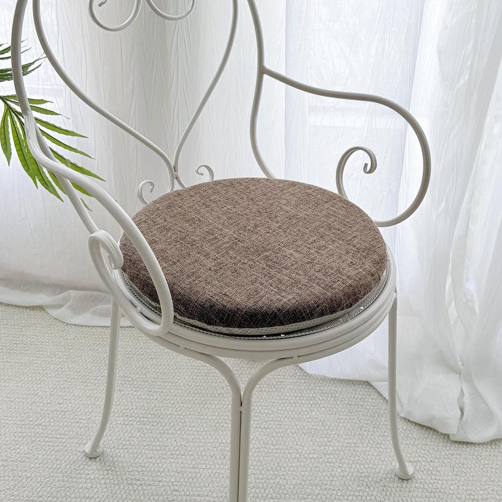 Japanese Zen Linen Round Tatami Floor Cushion for Meditation and Bay Window.