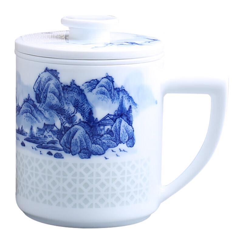 Jingdezhen Blue and White Ceramic Filter Teacup with Lid