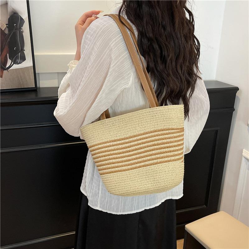 Summer Vacation Straw Woven Bag Women's Woven Bag New Fashion Commuter Bucket Bag Shoulder Tote Bag Tide