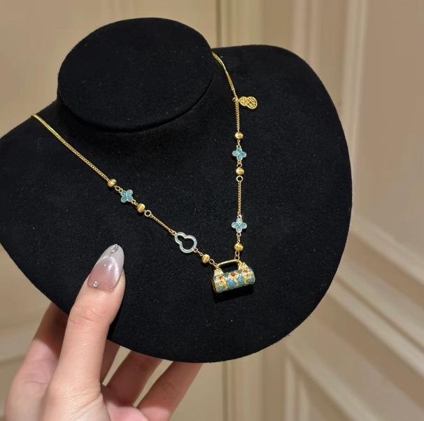 Qi Xing Qing Lan Enamel Gold Pendant Clavicle Necklace – New Chinese Style, Light Luxury Choker for a High-End Fashion Statement