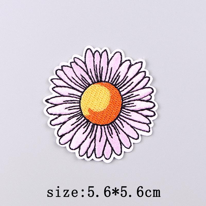Sunflower Embroidery Patches For Clothing Thermoadhesive Patches For Clothes Cartoon Flower Sewing Fusible Patch Stickers Badges