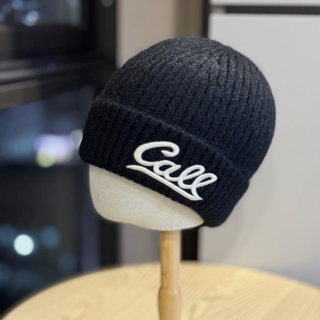 New Embroidered Letter Knitted Hat for Women Autumn and Winter Street Warm Woolen Hat for Students Thickened Ear Protection Hood Cold Hat