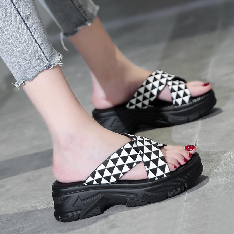 2024 Women's Slippers Summer New Fashion Women's Open-toed Slippers Square Soft Thick Bottom Casual Comfortable Beach Slippers