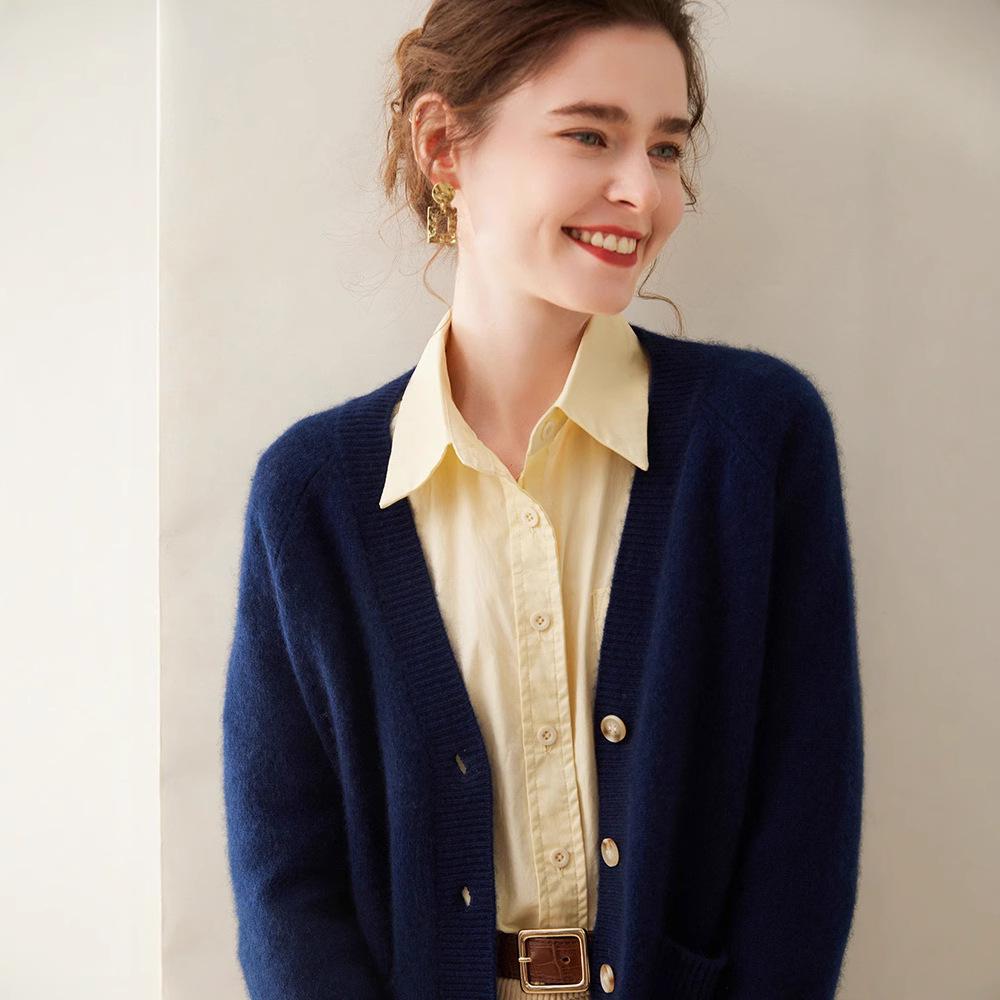 Women's Cashmere V-neck Cardigan: Autumn/Winter, Slimming, Knitted, Raglan Sleeve, Versatile Sweater.