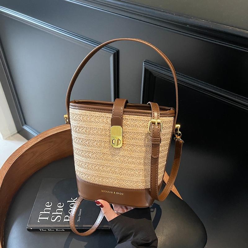 

Соломенная сумка женская новая летняя высококлассная нишевая модная портативная плетеная сумка-мессенджер ведро хаки