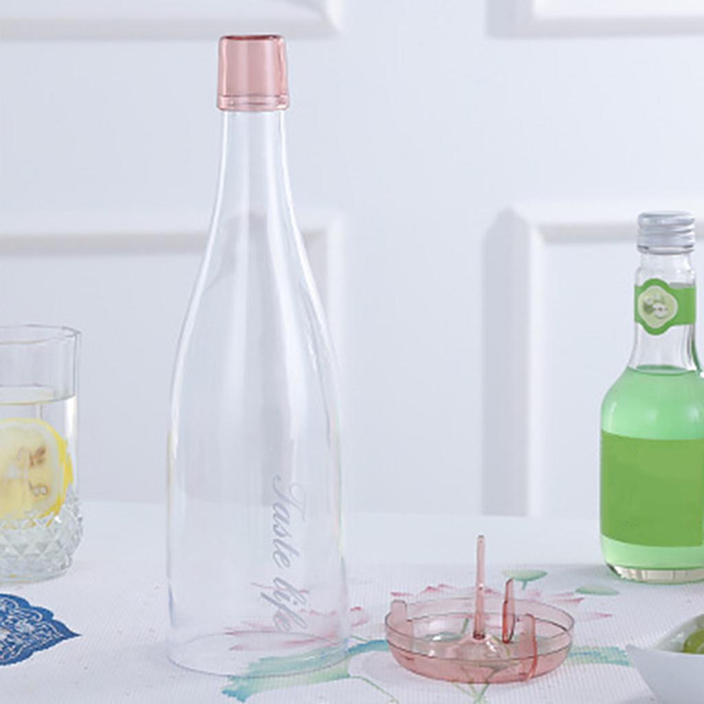 Praktická sada pohárů odolná proti pádu a vysoká stabilita pobaví hosty