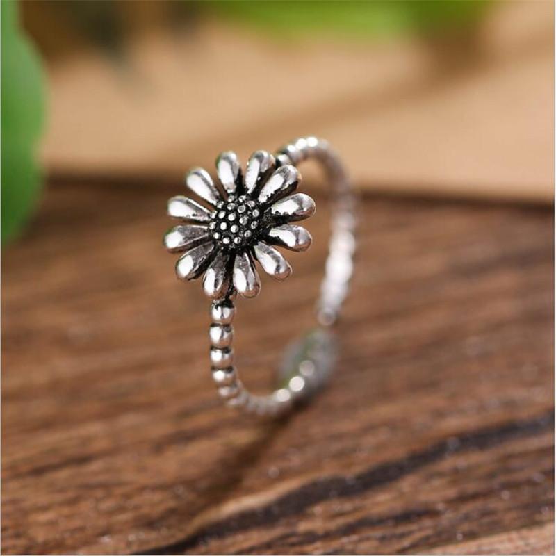New Simple Personality Small Daisy Flower 925 Sterling Silver Jewelry Sunflower Retro Thai Silver Exquisite Opening Rings TYB453