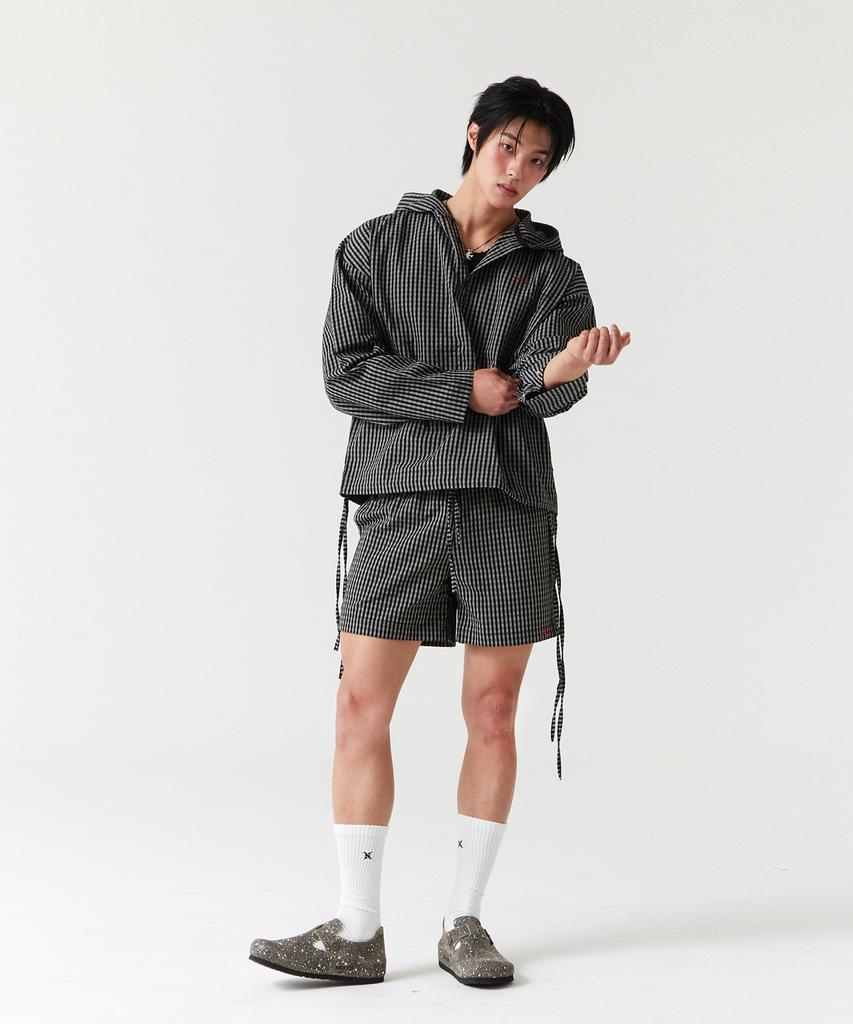 Noineta Check Shorts Black