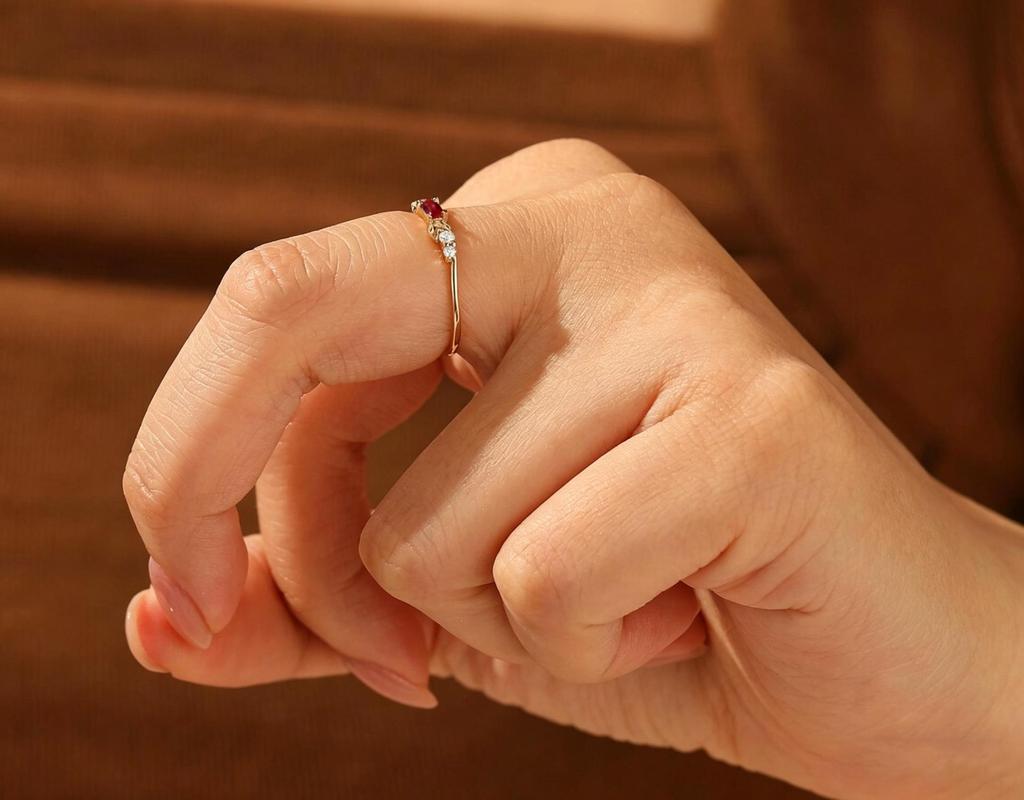 Yuan Tong Ti S925 Sterling Silver Leaf Ring with Pave Diamonds, Shiny and Versatile Retro Fashion for Women