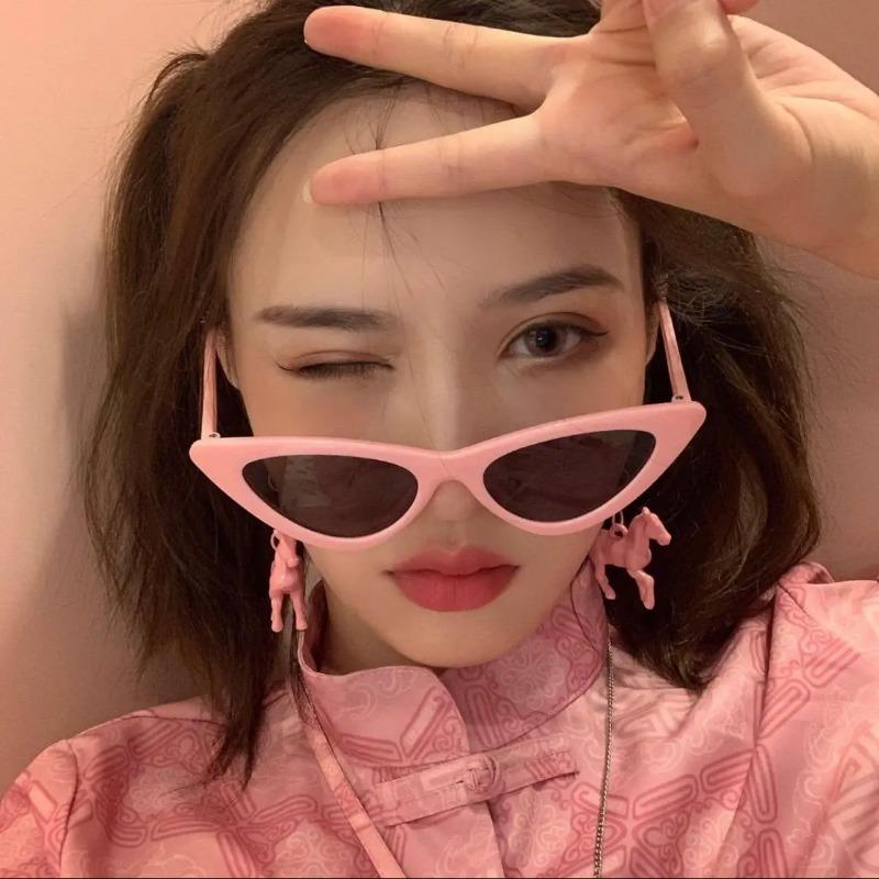 Gafas de Sol Retro Ojo de Gato Triangulares para Mujer de Alta Gama Modernas Hipster Chica Caliente Gafas de Playa para Exterior Viajes Camping Oculos De Sol