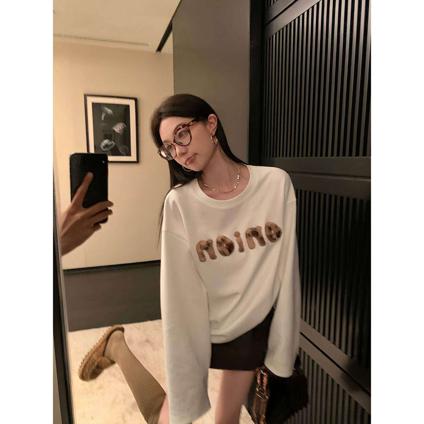 Women s Autumn Retro White Leopard Print Embroidered Long Sleeve Loose Top Medium белый