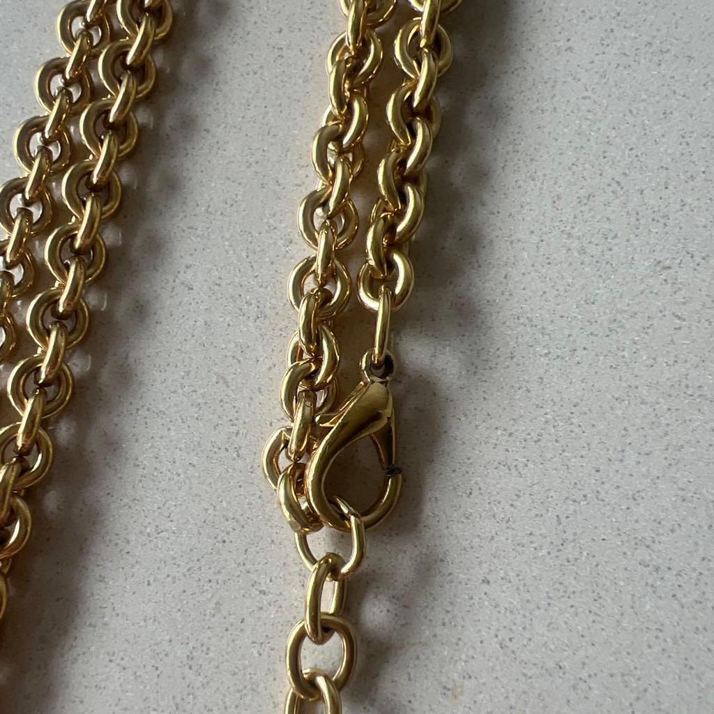 Used Beautiful item  GIVENCHY  Heart necklace  Vintage  Costume jewelry